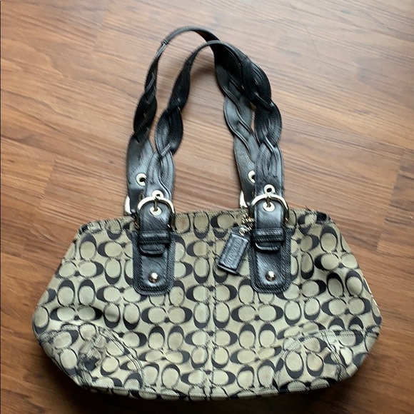 Coach Handbags - Gently worn Coach bag